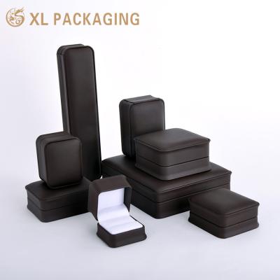 China Mode-Stil Schmuck-Display Reise Schmuck-Box Verpackung Geschenke Halskette Armband Aufbewahrungsbox zu verkaufen