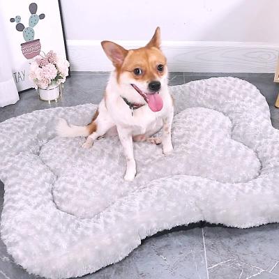 China Cat Viable Mattress Sleeping Mat Dog Kennel Dog Large Medium And Small Four Season Bite-Resistant Pet Sleep Mat Sofa for sale