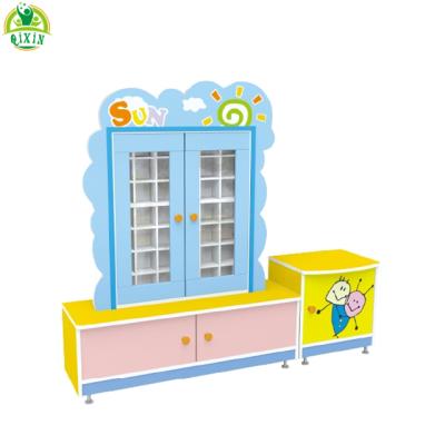 China Chinese kids kindergarten furniture storage with doors and drawer kindergarten cupboards for sale QX-206E for sale