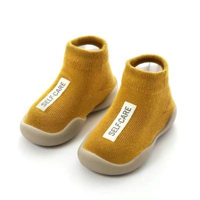 China 2022 Fashion Custom Deodorization Latest Baby Shoes Wholesale Toddler Slip On Kids Toddler Baby Socks Shoes for sale