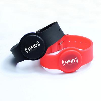 China /Waterproof Waterproof Band Customized Size NFC Wristband Rewritable Key Wristbands Waterproof Rfid Silicone Wristband for sale