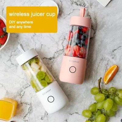 China New Product Dropshipping Wireless Multifunctional Electric Fruit Juicer Easy Handling Mini Portable Fruit Juicer for sale