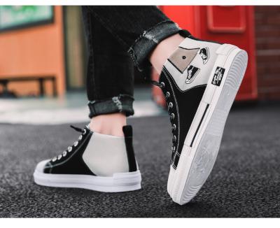 China 2021 New Fashion Trend Street High Top Canvas Skate Shoe For Men Fashion Sneaker Mens Breathable Running Shoes for sale