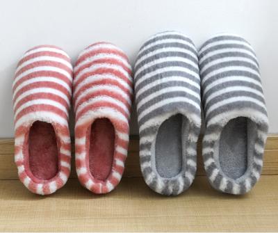 China Fashion trend winter warm slippers closed toe pantuflas de invierno bedroom non-slip ladies slippers barred women indoor slides for sale