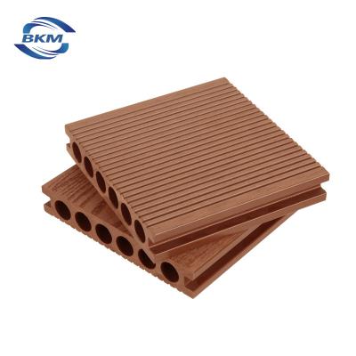 China Traditional Wooden Compound Plastic Composite Wood PE Floor Anticorrosion Decking WPC Outdoor WPC Decking Flooring for sale