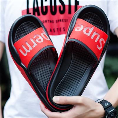 China Breathable Explosive Outdoor Word Clog Slippers Fashion Summer Trend Fashion Couple Models Non-slip Slippers for sale