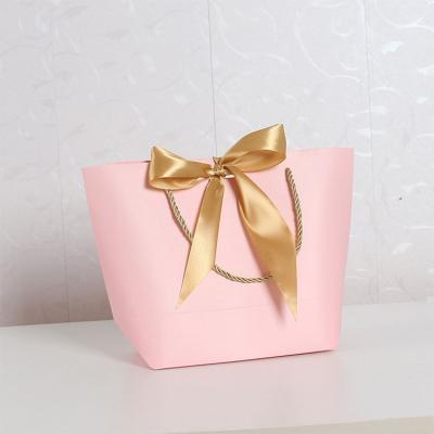 China Custom Printed Recyclable Size Gift Paper Shopping Bag Eco Friendly Luxury Packaging Bags for sale