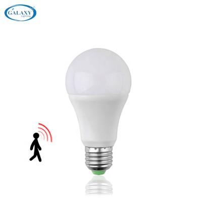 China Warm New Design E27 7W 110V 220V Microwave LED Light Bulb Residential Radar Motion Sensor for sale