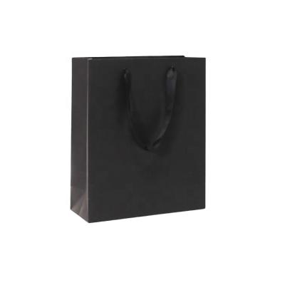 China Recyclable High Quality Packaging Gift Bag Art Paper Bags With Handle for sale