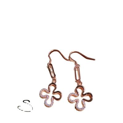 China Clover FASHIONABLE Elegant Ladies Diamonds Accessories Fine Customs Jewelry Stainless Steel Women's Earrings Fine Jewelry Earrings for sale