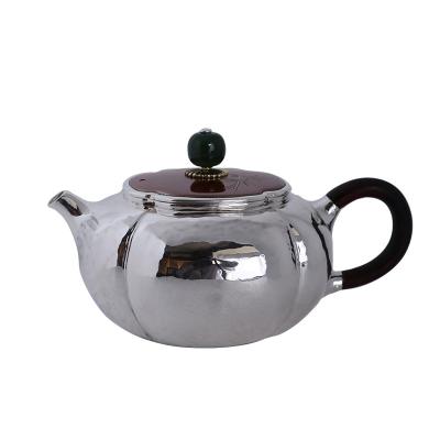 China New Sustainable Handmade 150ml Silver Made 9999 Top Fashion Brewing Teapot for sale