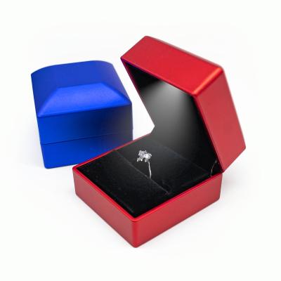 China Fashionable Bracelet earring jewelry packaging boxes plastic necklace ring gift jewelry box with led light customize for sale