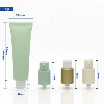 China Cosmetic Concealer Packaging 25ml 20ml Cosmetic Lotion Pump Airless Pump Bottle for sale