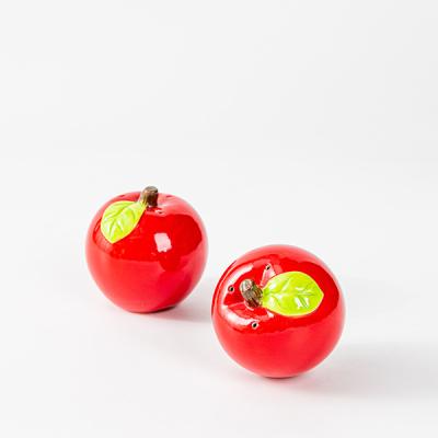 China Sustainable Red Apple Shaped Ceramic Salt And Pepper Shakers Wholesale for sale