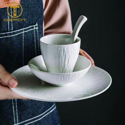 China Stocked Nordic Style Food Dishes And Bowls Set Modern Porcelain Dinnerware Set Ceramic for sale