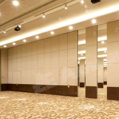 China Modern Operable Moving Wall Panel with Heights up to 60' and Unlimited Length Runs Acoustic Sliding Wall System for sale