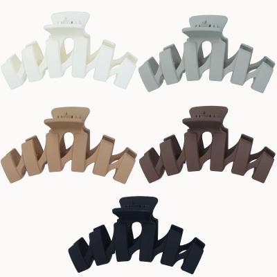 China Smart Casual Wholesale Korean Solid Color Acetate Hair Claw Korean Wavy Plastic Clip Large Matte Shark Hair Clip For Women for sale