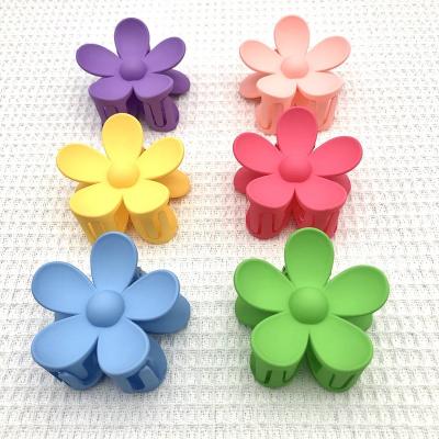 China 2022 Fashion Wholesale Matte Korean Flower Hair Claw Soft Plastic Hair Claw Clips Large For Thick Hair for sale