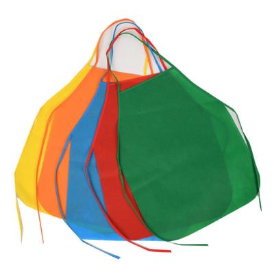 China PP80Gr Basic Cleaning Disposable Apron And Chef Hat For Kids Painting Baking With Different Colors for sale