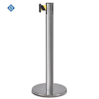 China Outdoor Retractable Barrier Line Crossing Prohibition Post Belt Airport Queue for sale