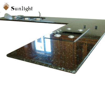 China Granite Factory Cheap Porcelain Butcher Countertop Solid Green Emerald Pearl Granite Countertop Kitchen Top for sale