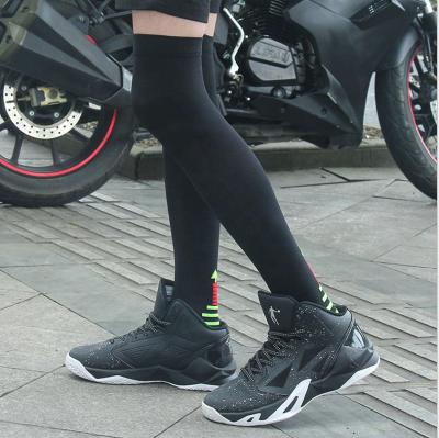 China Antibacterial Marathon Cycling Outdoor Sports Socks Running Pressure Stockings Thigh Sweat Absorbent High Socks Deep for sale