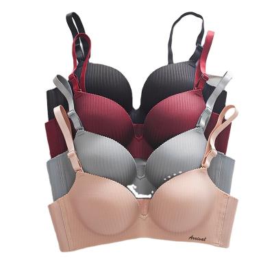 China Antibacterial Seamless Bras For Women Push Up Bra No Wire Bra B Cup Underwear Sexy Three Quarter Bra 3/4 Cup Slightly Soft Sexy Lingerie for sale