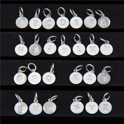 China 2017 Fashion Fashion Wholesale 10mm Silver Plated A-Z Letter Charms Alphabet Pendant for sale