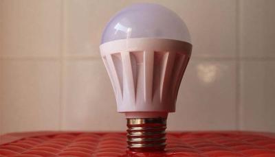 China High Luminous E27 LED Light Bulb White 6W SemiLeds Energy Saving for sale