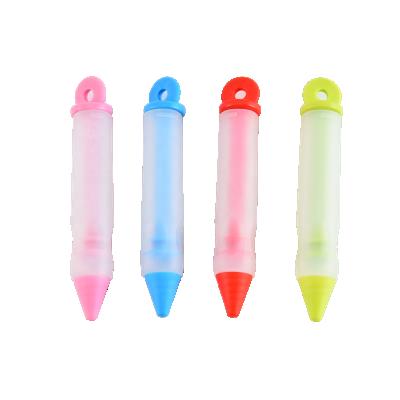 China Sustainable Eco - Friendly Cake Decorating Accessories Decorating Tool Kit Cream Foamer Decorating Pen for sale