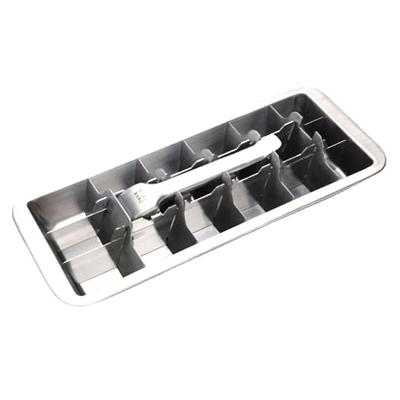 China 18/8 Stainless Steel Viable 18 Slot Mold Ice Cube Maker And Tray With Easy Release Handle for sale