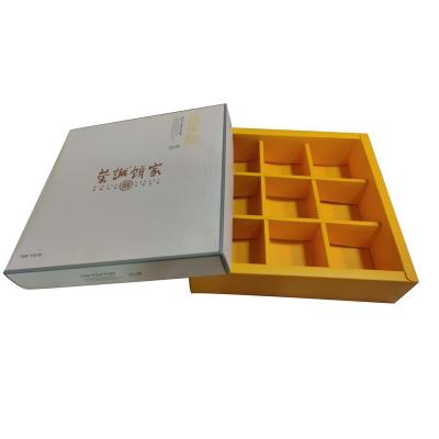 China Custom Printed Materials Recycled Food Packaging Box With Dividers Cookie Paper Box With Inserts for sale