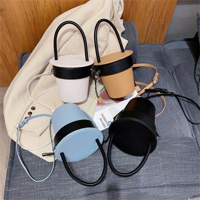 China Other Fashion Trendy Bucket Bags 2022 Young Lady Designer Popular Handbags For Girls Tote Luxury Cute Purses Ladies for sale