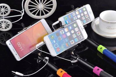 Chine l'iPhone/appareil photo numérique androïde Selfie de Bluetooth colle la grande vitesse à vendre