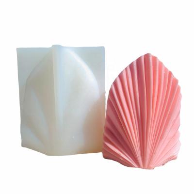 China New Large Fine Artistic Smooth Scallop Viable Shell Shape DIY Silicone Aroma Candle Gypsum Epoxy Resin Ornament Palm Leaf Mold for sale