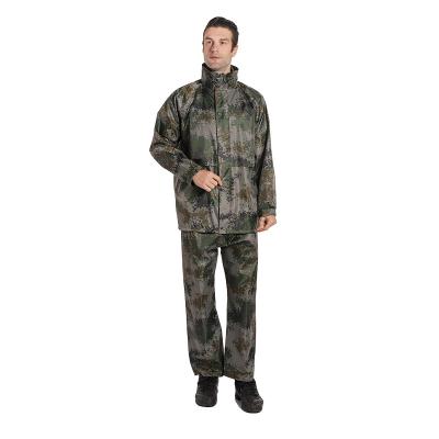 China Factory Direct Sale Windproof Raincoat Suitable For Outdoor Travel PVC Coated Fabrics For Zipper Camouflage Raincoat for sale