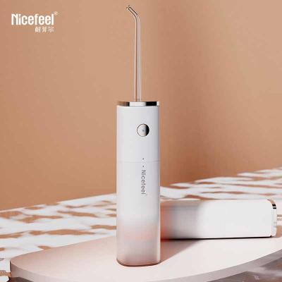 China O batom dá forma ao dente elétrico Flosser da bateria de Mini Water Flosser 800mah à venda