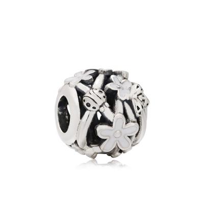 China 100% Hot Selling TRENDY 925 Sterling Silver Hollow Ladybug Daisy Charm Beads Jewelry Fit Original Bracelet Making For Women for sale