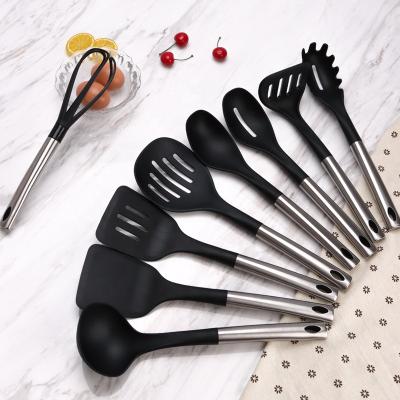 China Sustainable New Design 2022 High Temperature Resistance Nylon Kitchen Tools Cookware With Stainless Steel Handle for sale