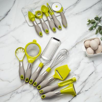 China 2021 Viable Top Selling Kitchen Accessories Utensils Amazing Kitchen Gadgets Set for sale