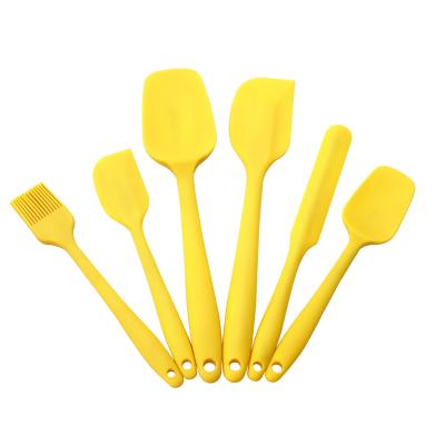 China Sustainable 6 Piece Non-Stick Kitchen Utensils Scraper Silicone Heat Resistant Spatula Set With Oil Brush for sale