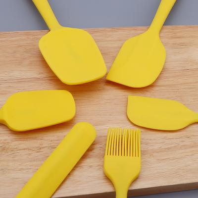 China 6 Piece Viable Silicone Oil Scraper Brush Nonstick Heat Resistant Silicone Spatula Set for sale