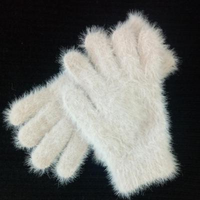 China Pink Feather Yarn Knitting Glove Child Simple Warm Winter Faux Fur for sale