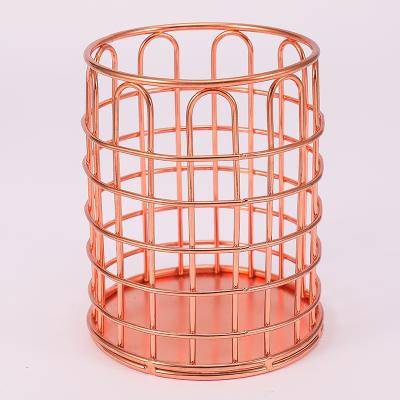 China Modern Rose Gold Makeup Brush Holder Pencil Holder Metal Office Supplies Desk Organizer with Non-slip EVA Bottom for sale