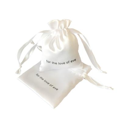 China Custom White Gift Logo 11x13cm Drawstring Gems Pockets Satin Silk Bags For Pendant for sale