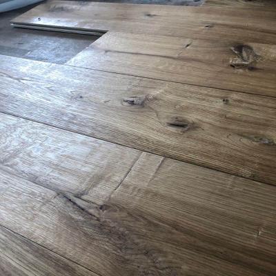 China Modern Hand Scraped Rustic Oiled Engineered Oak Hardwood Flooring for sale