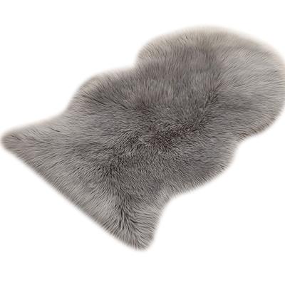 China OEM Service Faux Fur Blankets Plush Faux Fur Blanket Non-Slip Sheepskin Synthetic Fur Rug Wholesale for sale