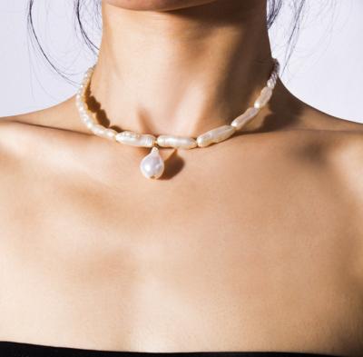 China FASHIONABLE Geometric Women's Baroque Pearl Anomaly Pearl Choker Necklace for sale