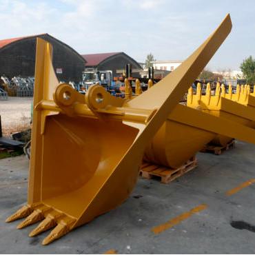 Cina Escavatore V Ditching Bucket For Cat330 Zx200 Pc220 del secchio della fossa di forma di v di qualità della fabbrica in vendita