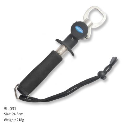 China Hot Selling SS Amazon Fishing Tools Accessories Stainless Steel Fish Lip Grip Gripper Grabber With Scale And Band for sale